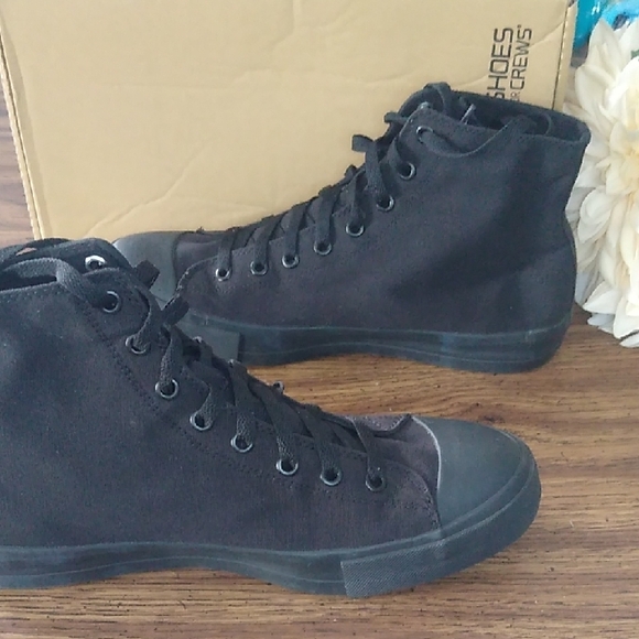 Shoes For Crews Black High-Top Sneakers - Picture 5 of 9